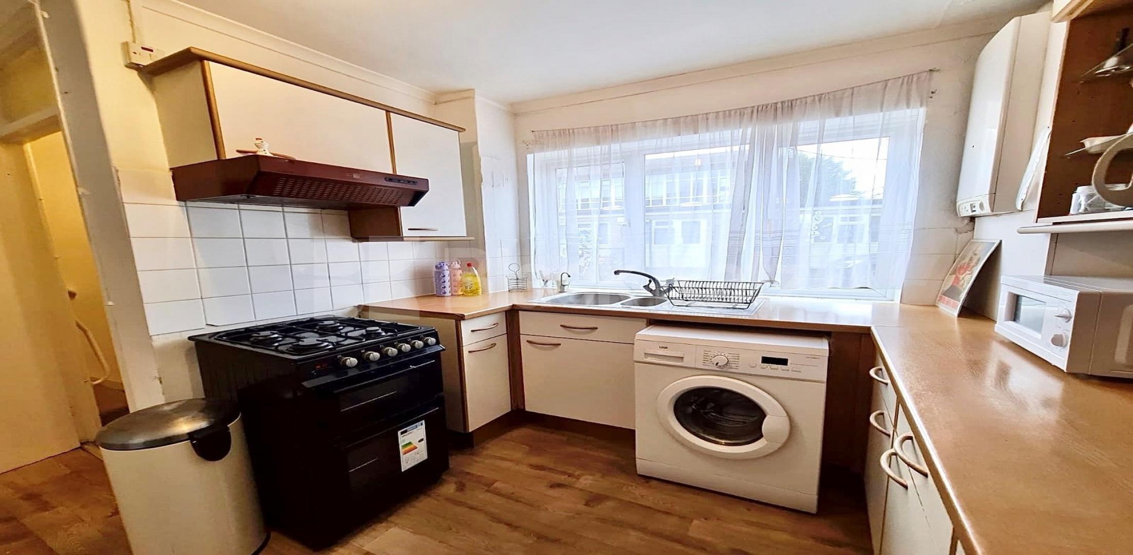 			VIRTUAL TOUR AVAILABLE!, 3 Bedroom, 1 bath, 1 reception House			 Mitford Road N19, HOLLOWAY / FINSBURY PARK